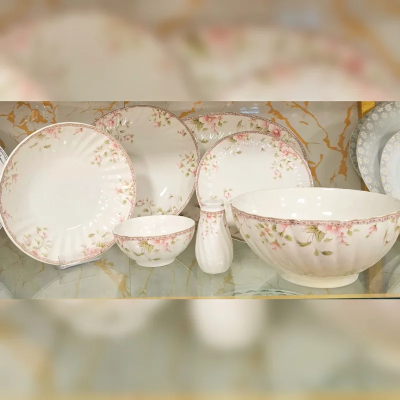 سرویس غذاخوری ۳۳ پارچه چینی گلد کیش طرح چیدیکا - (کد کالا : 040330۱۱)