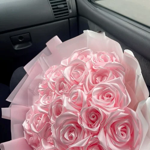 دسته گل روبانی مصنوعی 28 شاخه رز (کد کالا : 03090115)
