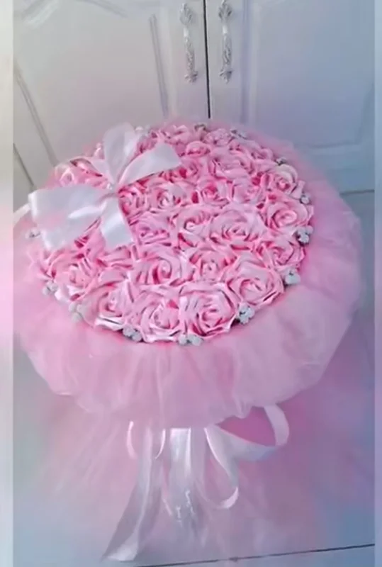 دسته گل روبانی مصنوعی 50 شاخه رز (کد کالا :03082630)