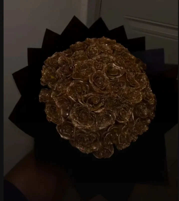 دسته گل روبانی مصنوعی 50 شاخه رز (کد کالا : 03082631)